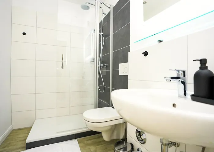 Dordy - - Balkon - Kueche -waschmaschine Apartment *